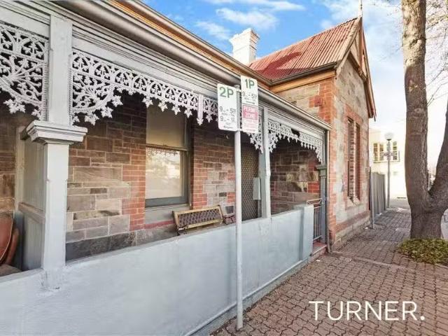 56 Cardwell Street, Adelaide House for rent Listed by Linda B.
