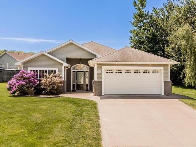 56 Dalhousie Avenue, Kentville, NS, B4N 5E5 house for sale | Listing ID 202614 | Royal LePage