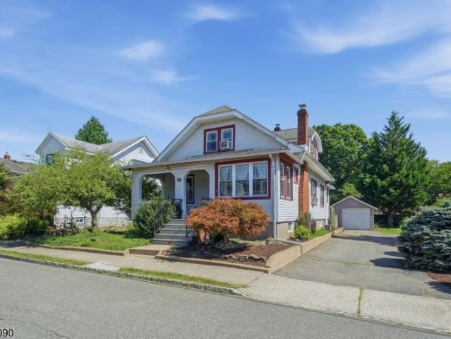 56 Downs Ave