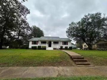 56 E MISSISSIPPI ST, MARIANNA, AR 72360