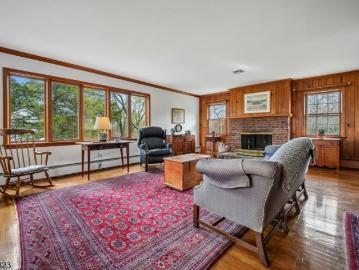 56 E Rayburn Rd