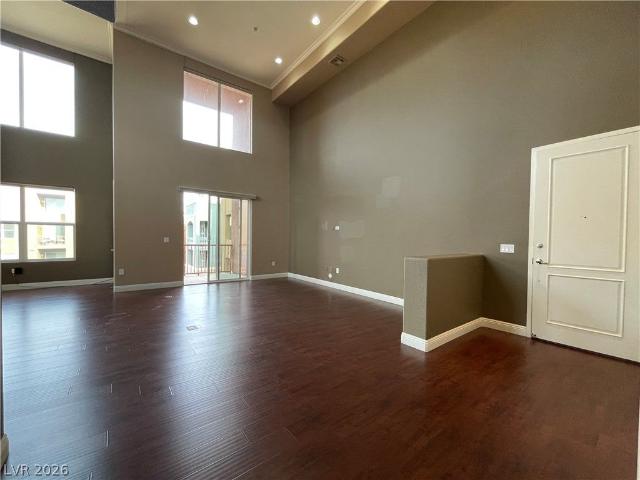 56 East Serene Avenue 425, Las Vegas, US, NV