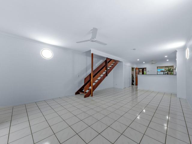 5/6 Gardenia Street Proserpine, QLD 4800