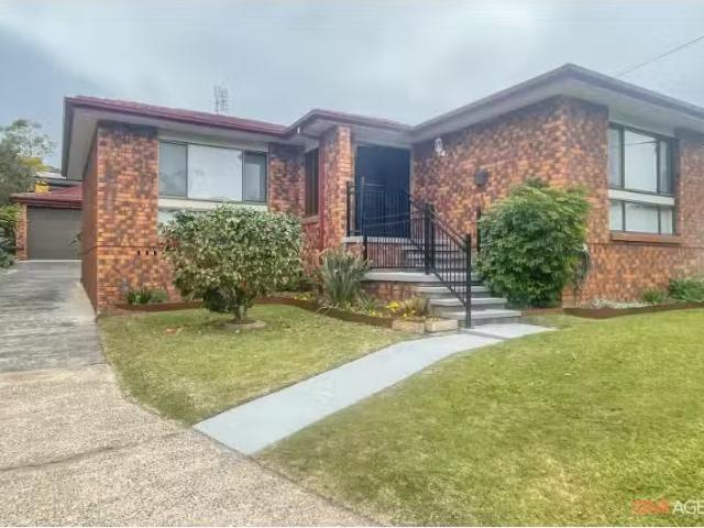 56 Kullaroo Road, Summerland Point House for rent Listed by L.