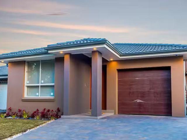 56 Liddiard Street, Ropes Crossing, NSW 2760