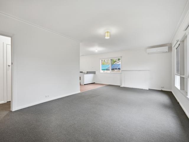 56 Mountain View Road Kilsyth, VIC 3137