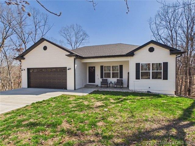 56 Nassau Cir, Four Seasons, MO 65049