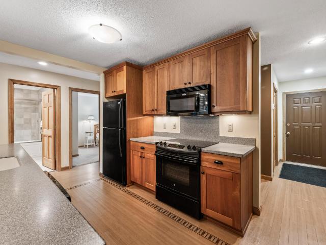 56 Northbrook Circle # C18