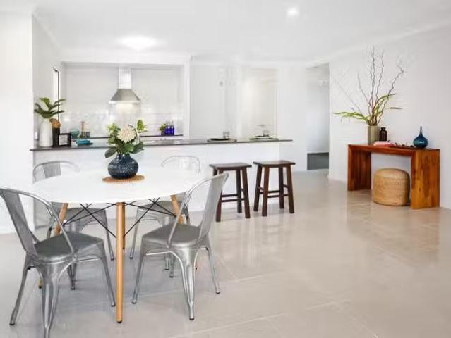 56 Peak Circuit, Cosgrove, QLD 4818