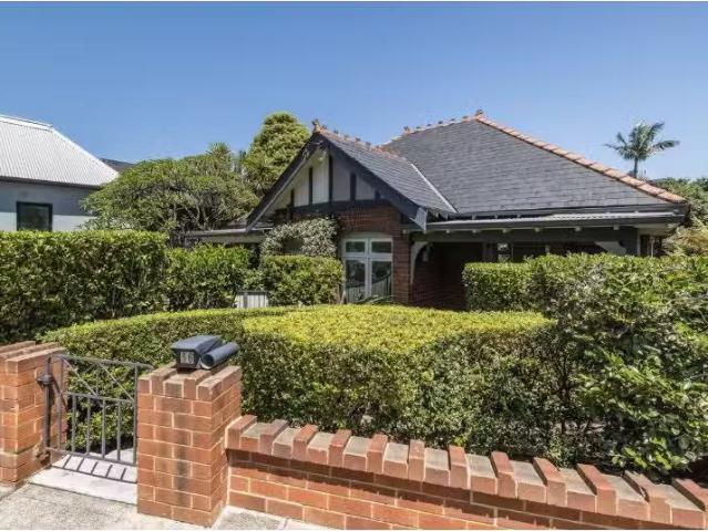 56 Raymond Road, NEUTRAL BAY House for rent Listed by Ben Rof.