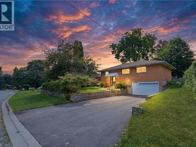 56 Renwick Avenue, Cambridge, ON, N3C 2T7 house for sale | Listing ID 40852 | Royal LePage