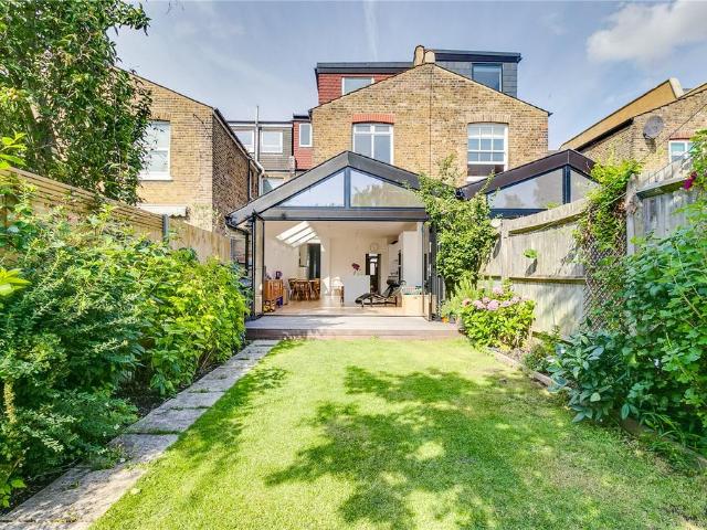 56 Sedgeford Road, London, W12 0NA, United Kingdom | 5 bed townhouse for rent #139071176 | Rentberry