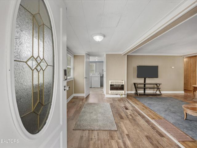 5704 Scott Hwy