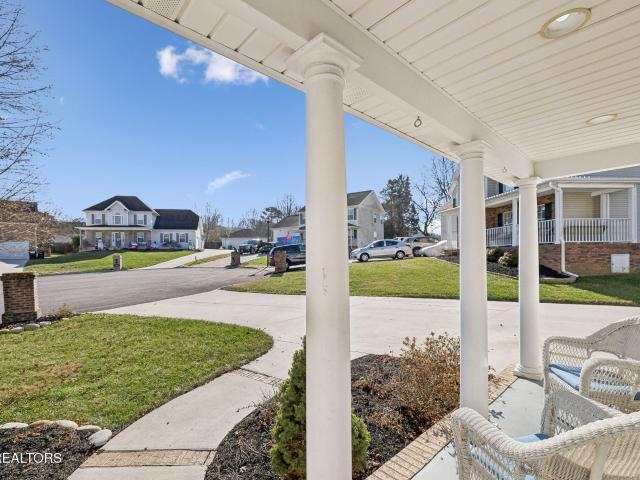 5705 Cascadia Lane