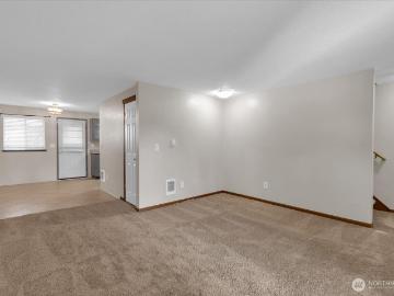 5706 99th St Ct E, Puyallup, WA 98373 | MLS #2488
