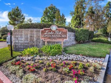 5700 Baltimore Dr, Unit 225, La Mesa, CA 91942 | MLS #260010