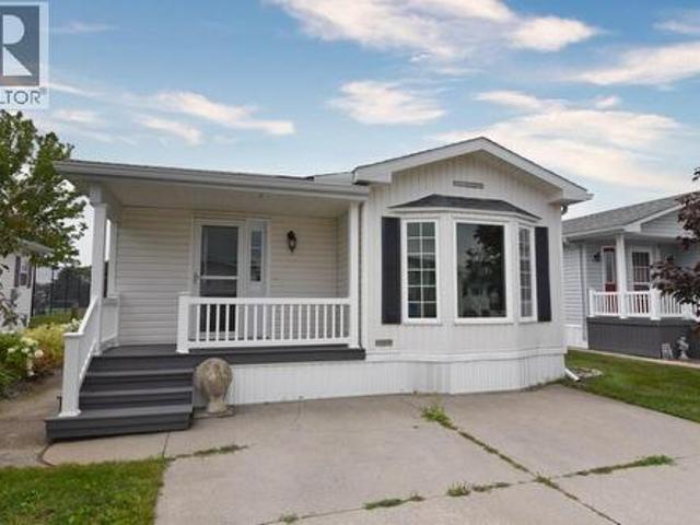 5700 Blackwell Sideroad Unit# 258, Sarnia, ON, N7W 1B7 house for sale | Listing ID 26018 | Royal LePage