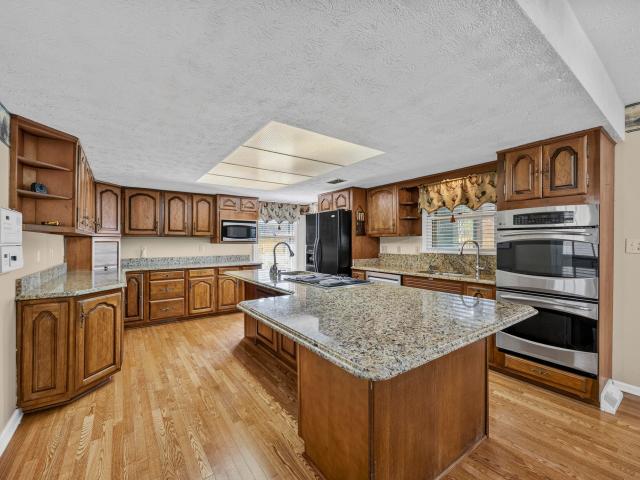 5700 Sulphur Well Road