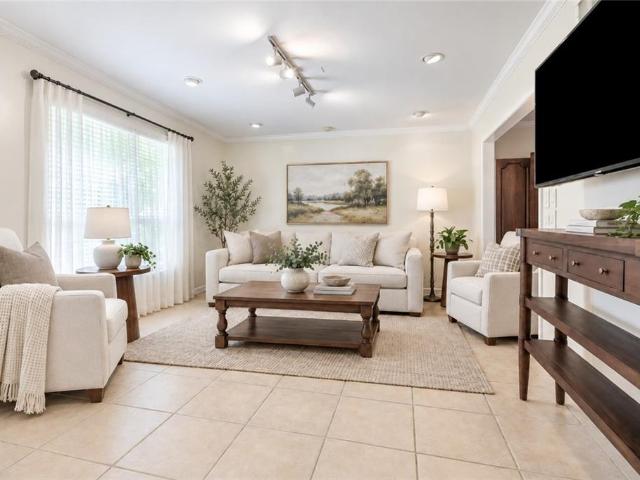 5702 prince lane