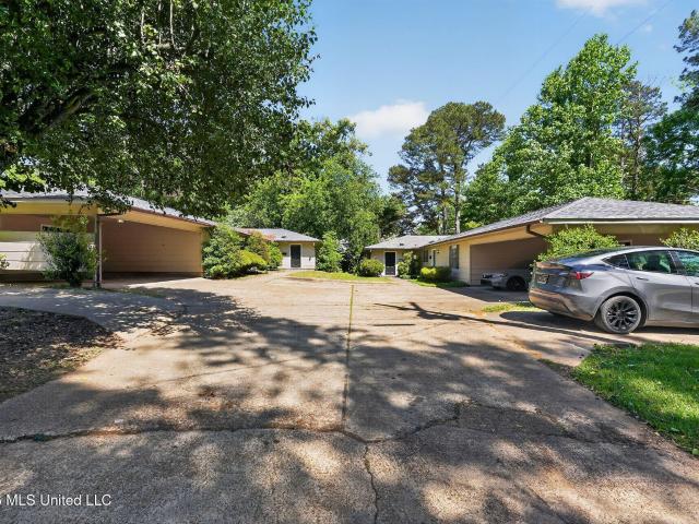 5702 5 Orchard View Drive