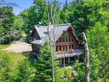 570 Ch. Des Pionniers, Labelle, QC, J0T 1H0 house for sale.