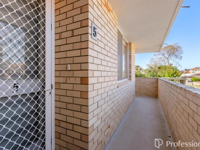 5/70 Matheson RoadApplecross WA 6153, Australia