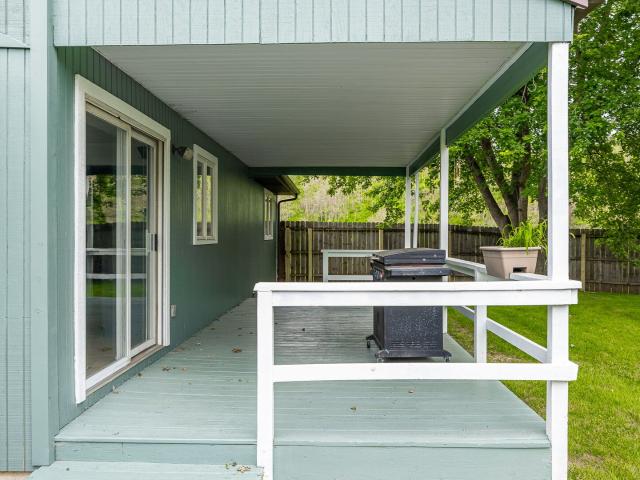 570 Meadows Road