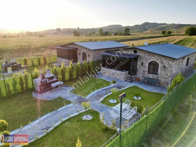 570m2 Arsa İçerisinde Taş Kaplama 1.sınıf İşçilikli Eşyalı Cazip