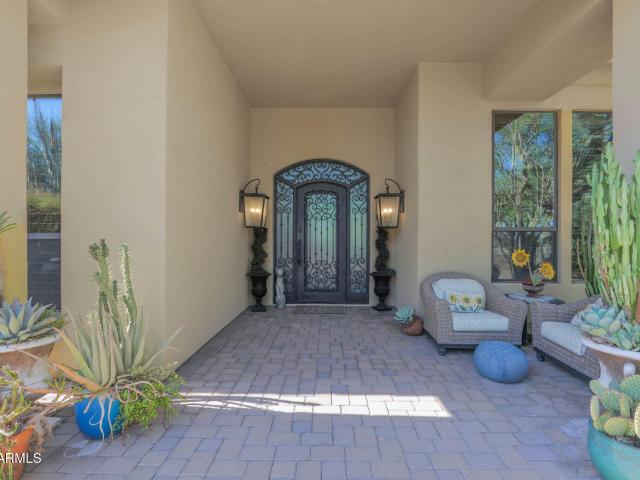 5716 e milton drive