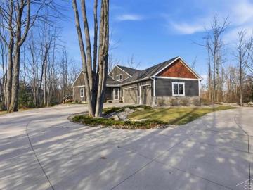 5716 Powder Horn Trail