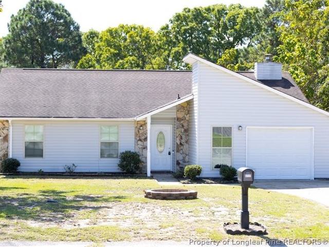 5717 Trevino St, Hope Mills, NC 28348