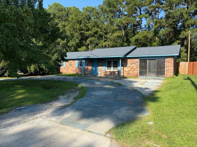 5718 Dogwood Circle