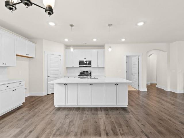 5712 Gabe Moultrie Drive
