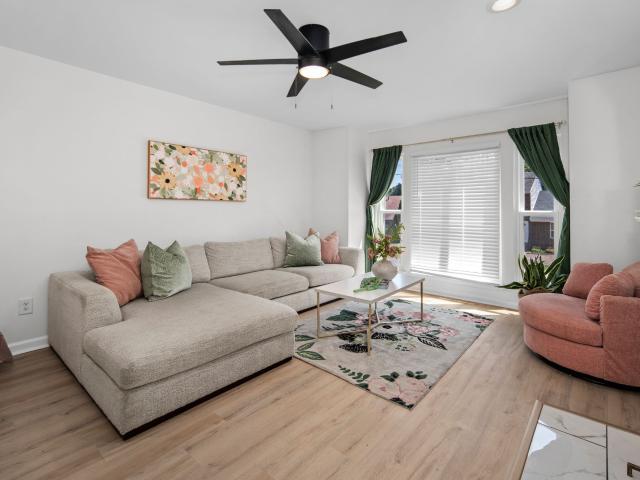 5713 Brentwood Meadows Cir