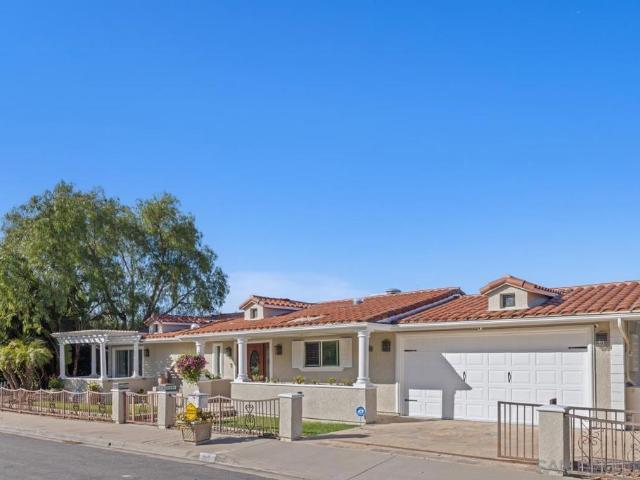 5713 Desert View Drive