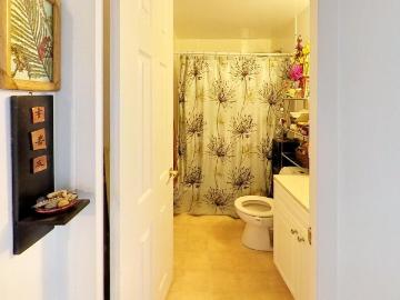 5713 Victoria Road 1 Bedroom Apartment for Rent at 5713 Victoria Rd, Halifax, NS B3H 2Y3