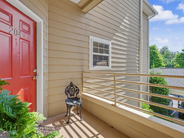 571 Killearney Way 204