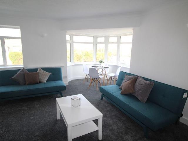 571 Otley Road, LS16 7PH, Leeds