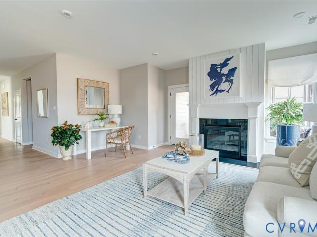 5725 Kayak Cove Court