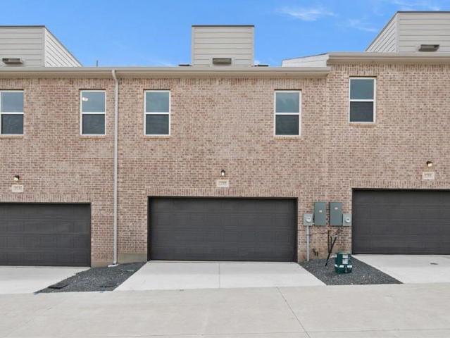 5725 Lakeview Drive