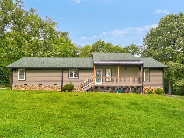 5725 S Farm Rd 131