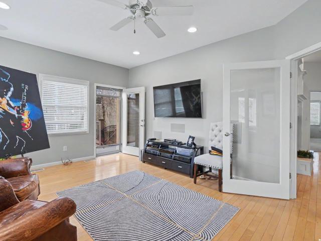 5727 Villa Dr, Lawrence, KS 66047 | MLS #165325