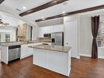 5729 Lunsford Road
