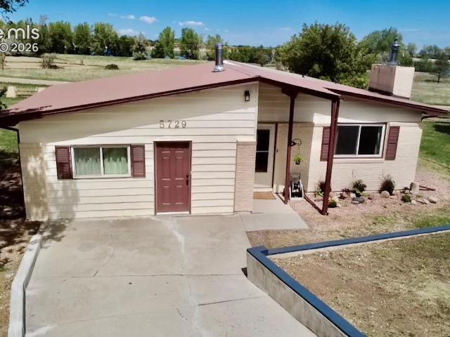5729 Lake Beckwith Place