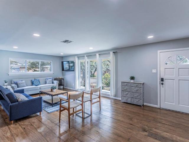 5729 Westlawn Drive