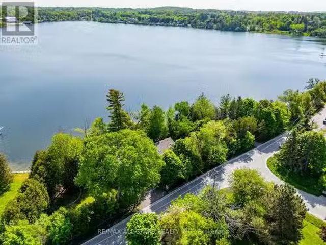 5720 Lakeshore Road, Whitchurch Stouffville, ON, L4A 2Z4 hou.