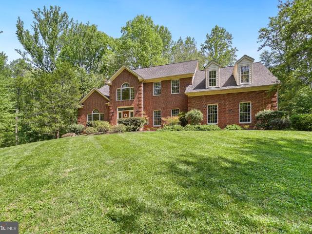 5722 Greenview Lane