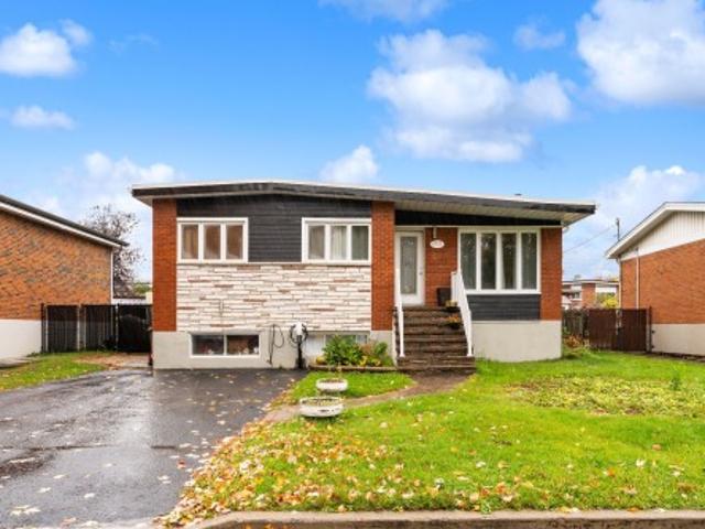 5723 Rue Pellan, Brossard, QC, J4W 1J2 house for sale | Listing ID 28310 | Royal LePage