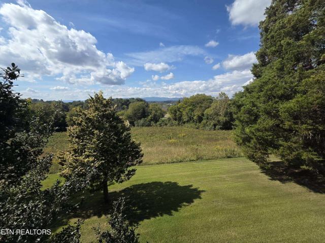 572 Mountain Rd