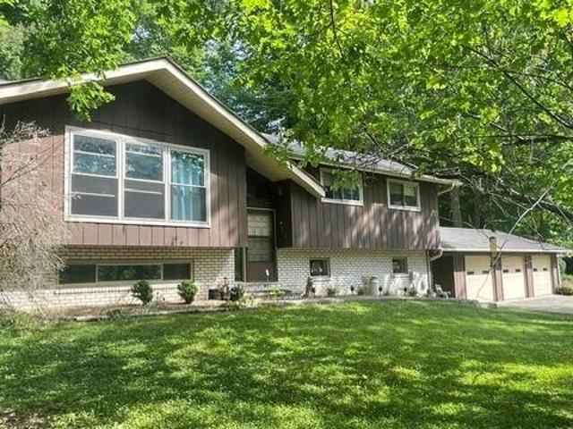 572 S Lake Drive